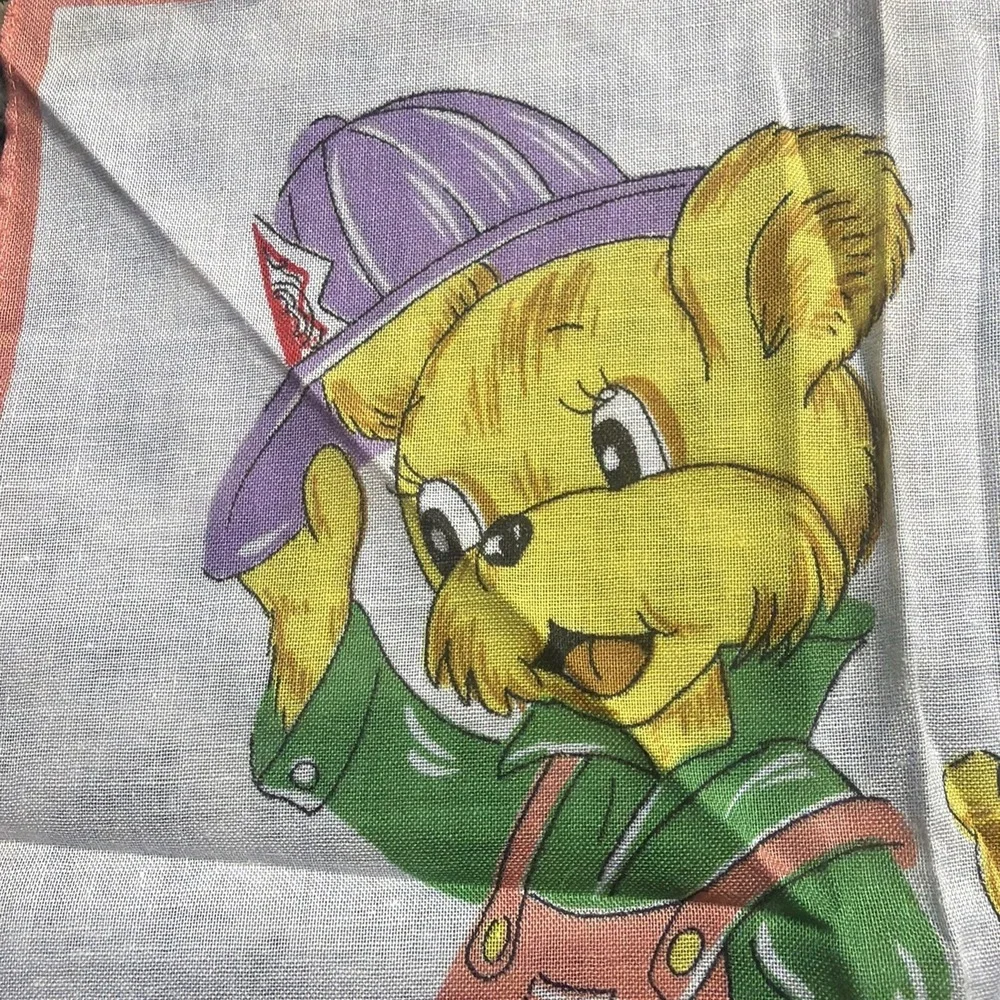 Lot 2 VTG‎ Fruit of the Loom Kids Handkerchiefs Teddy Bear Firefighter Kitsch